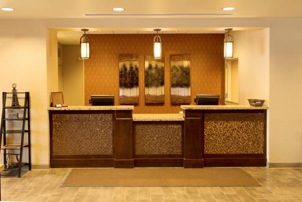 Little Missouri Inn & Suites New Town Екстериор снимка