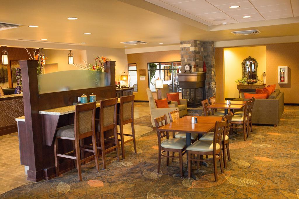 Little Missouri Inn & Suites New Town Екстериор снимка