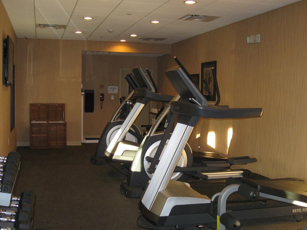 Little Missouri Inn & Suites New Town Екстериор снимка