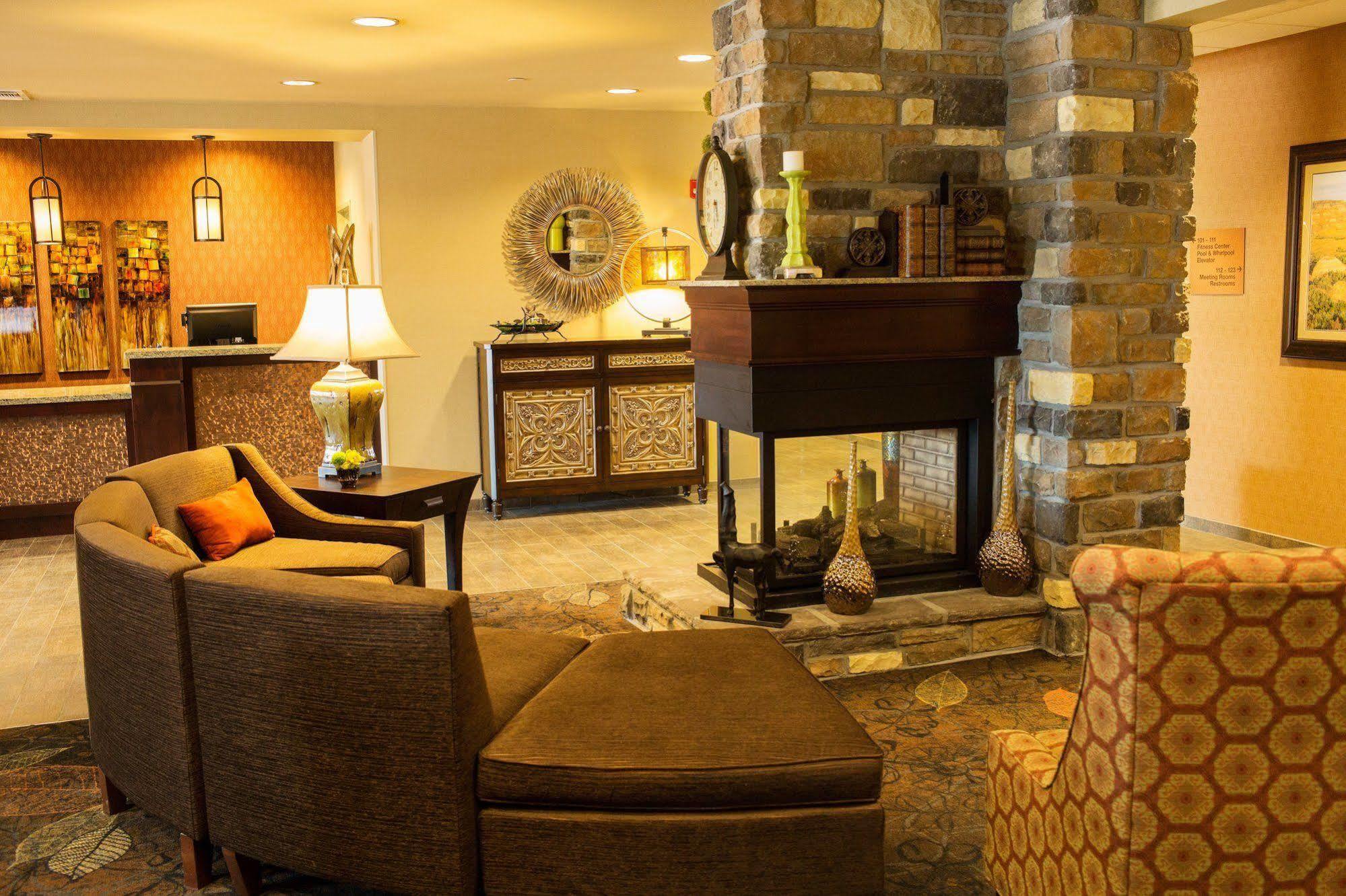 Little Missouri Inn & Suites New Town Екстериор снимка