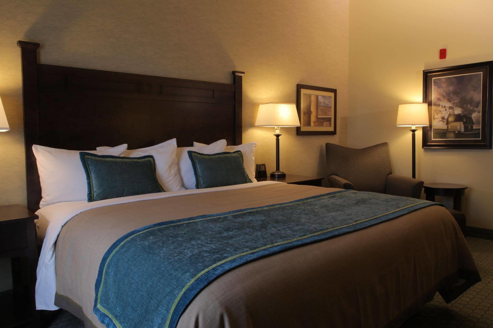 Little Missouri Inn & Suites New Town Екстериор снимка
